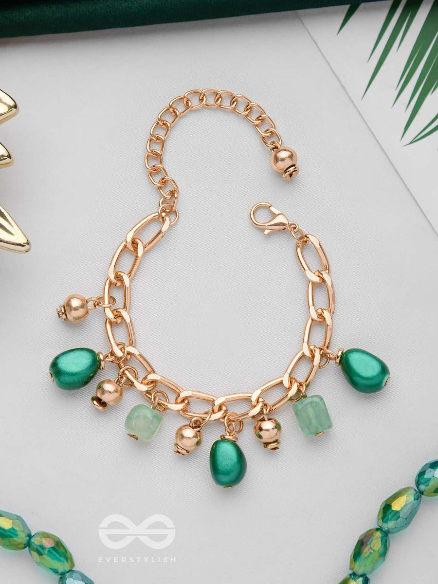 The Vibrant Vineyard - Golden Bold Bracelet
