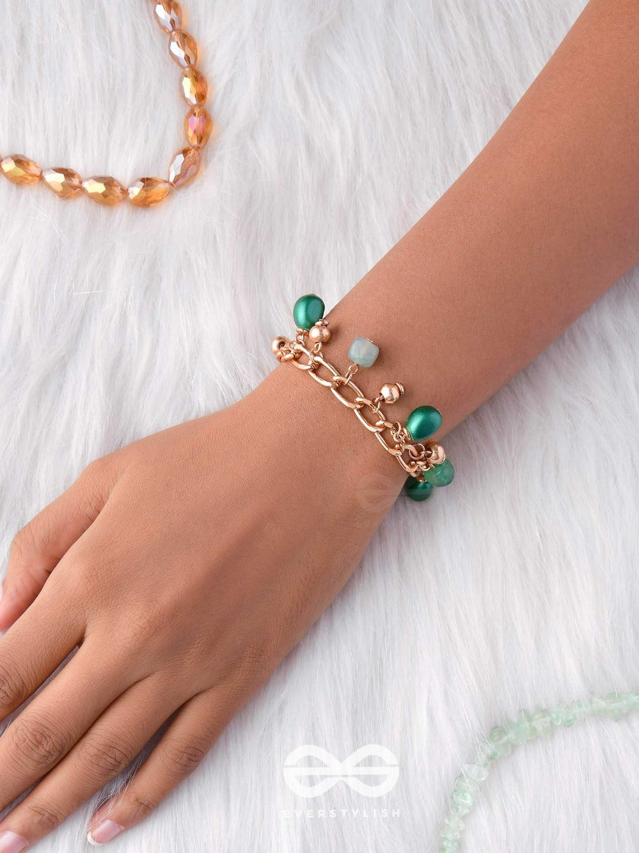 The Vibrant Vineyard - Golden Bold Bracelet