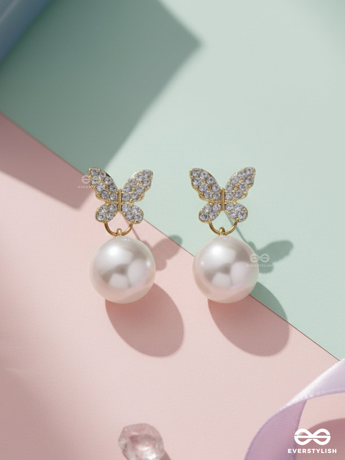 Fly Away With Me - Golden Pearl Earrings