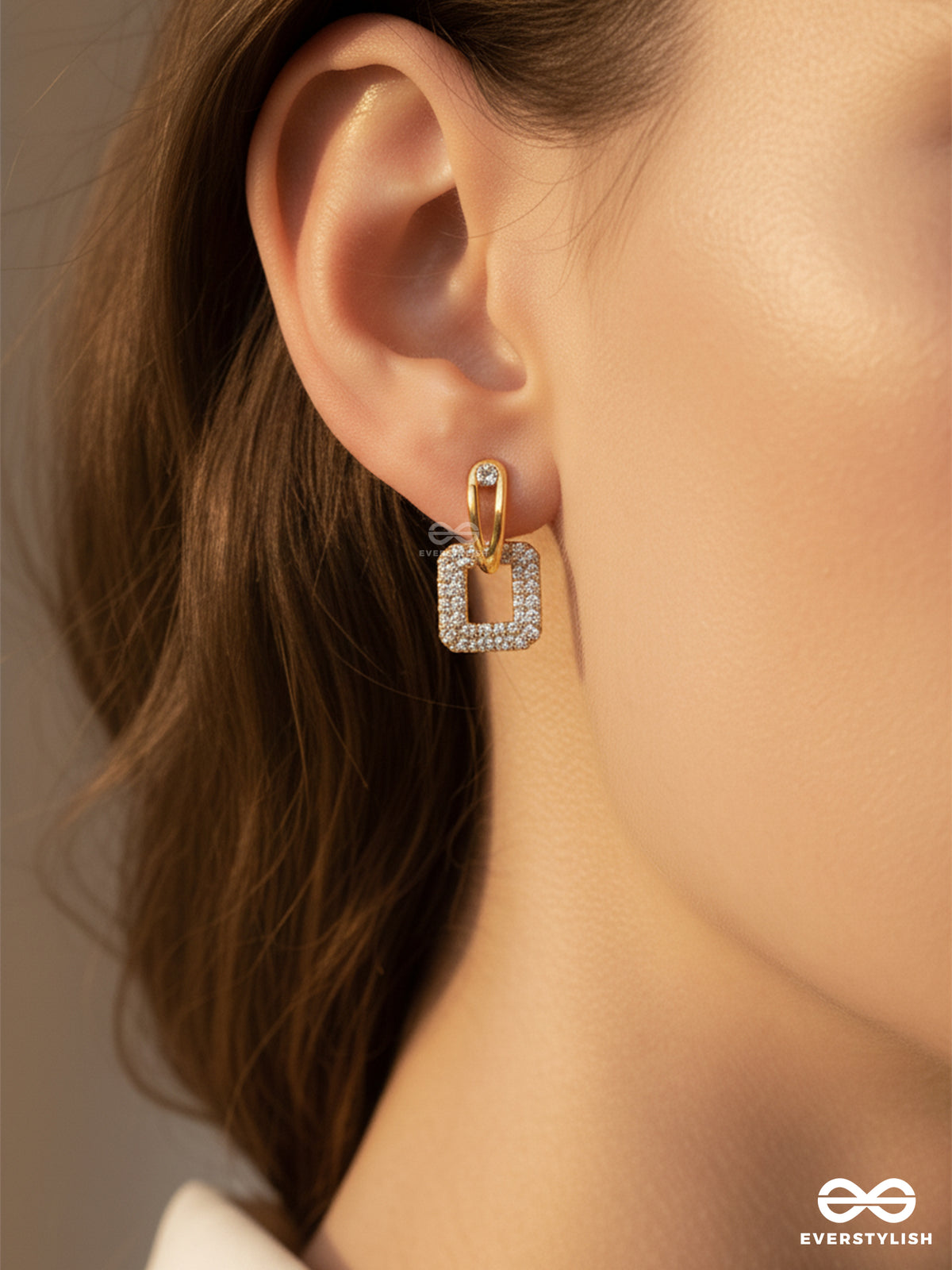 Missin' Nothing - Golden Sparkling Earrings