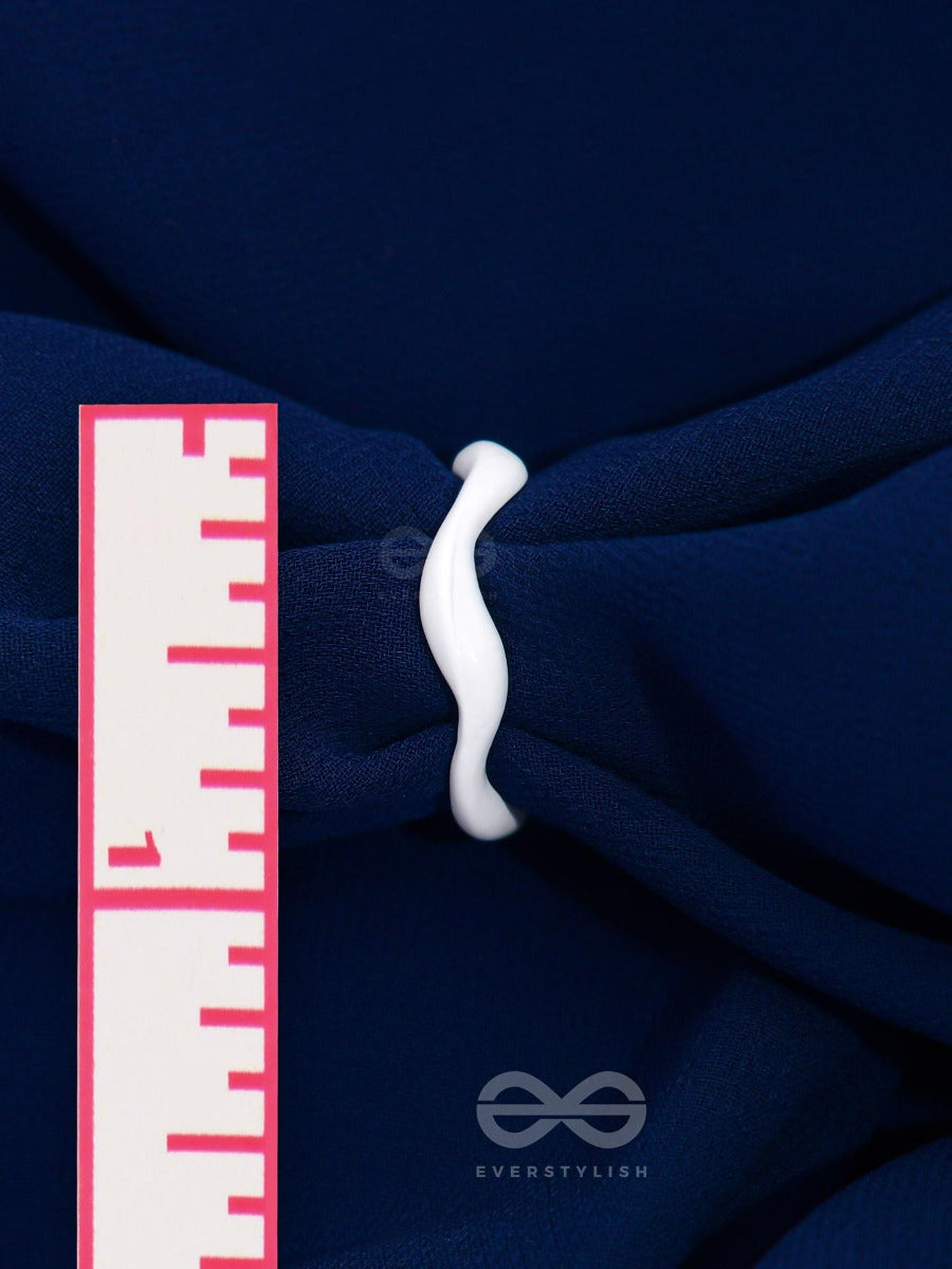 Ivory Curves -White Adjustable Acrylic Ring