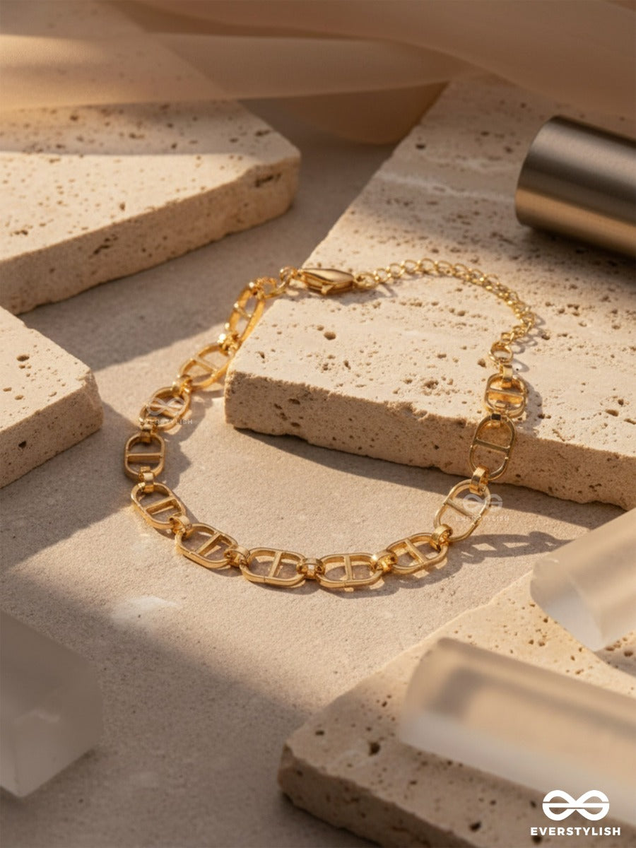 The Bold Impression - Golden Statement Neckpiece