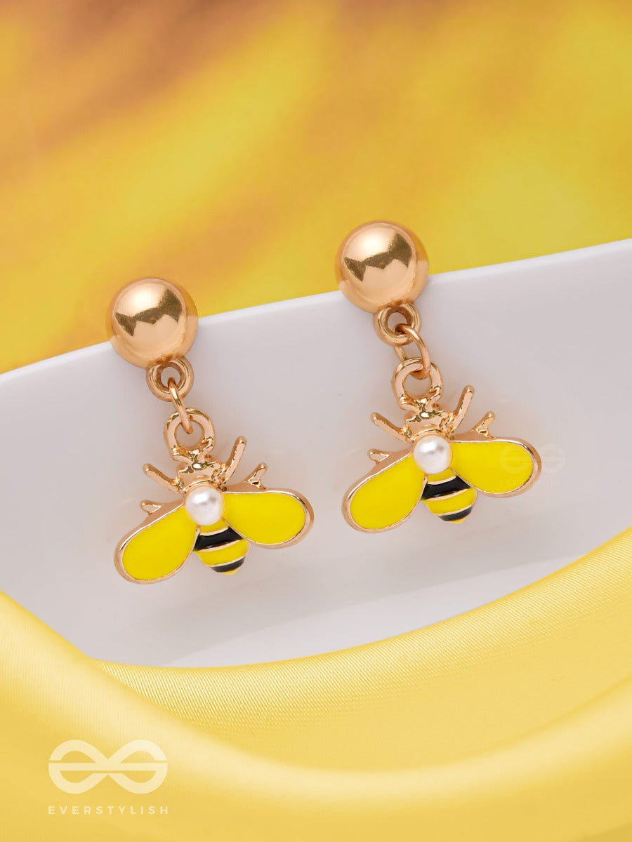 The Buzzin Bee - Cute Drop Earrings