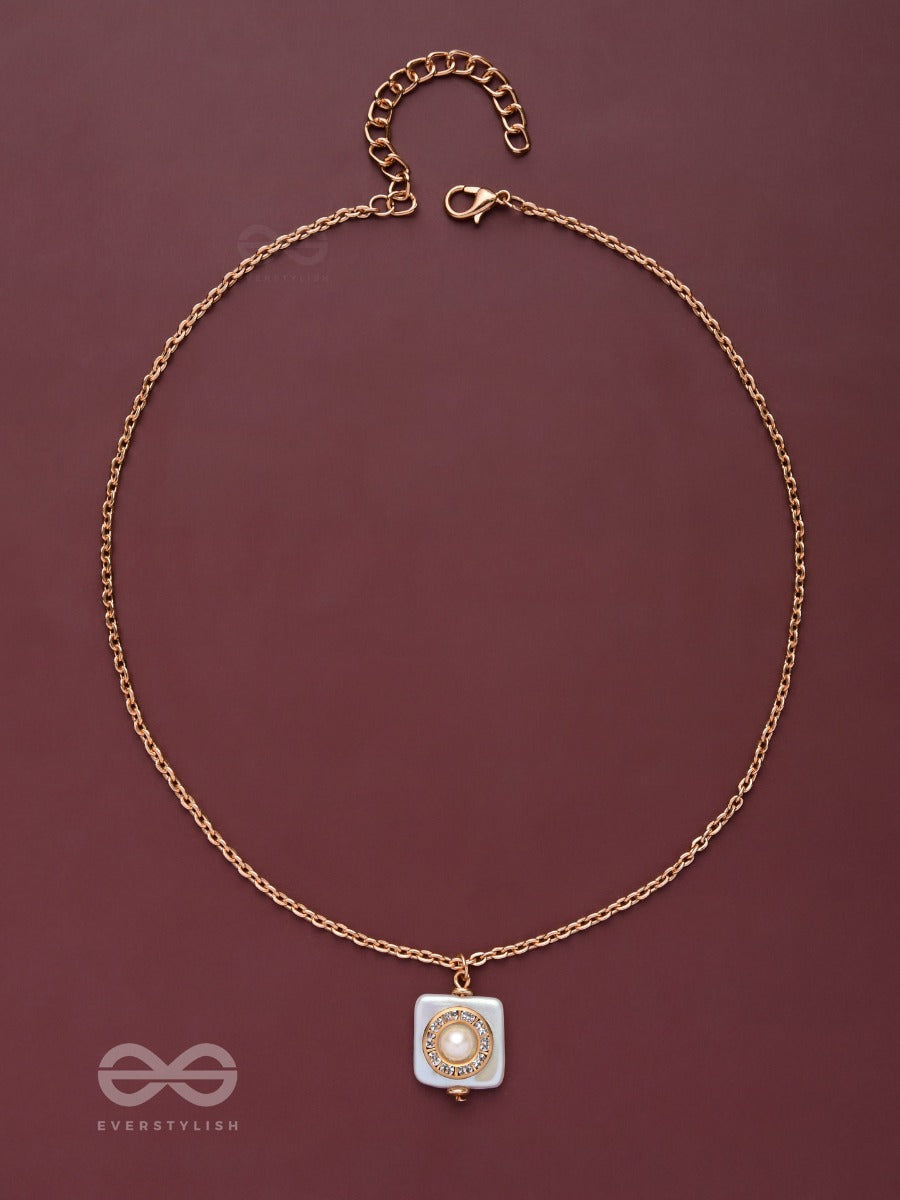 Vanilla Ice Dream - Casual White Neckpiece With Anti-Tarnish Coating