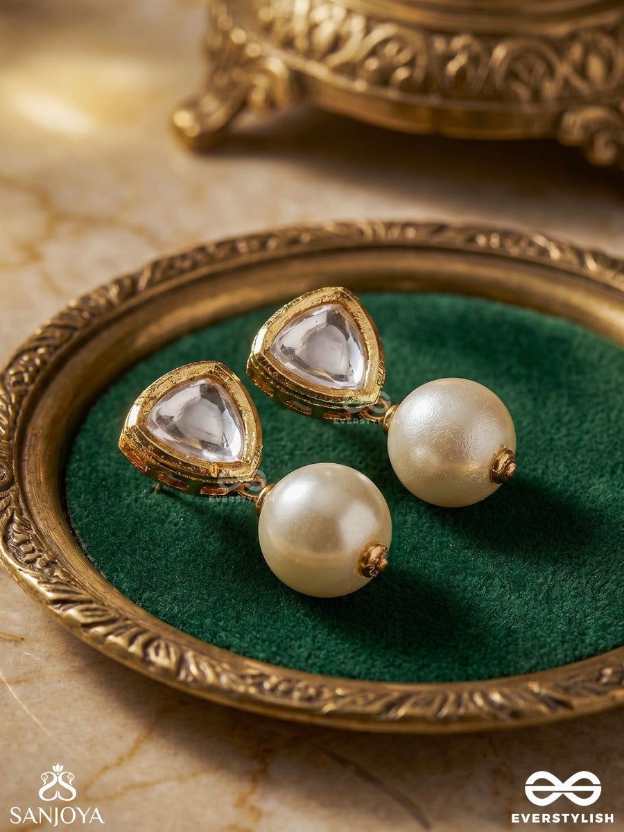 Adesa - Stellar Mirage - Golden Embellished Polki And Kundan Earrings