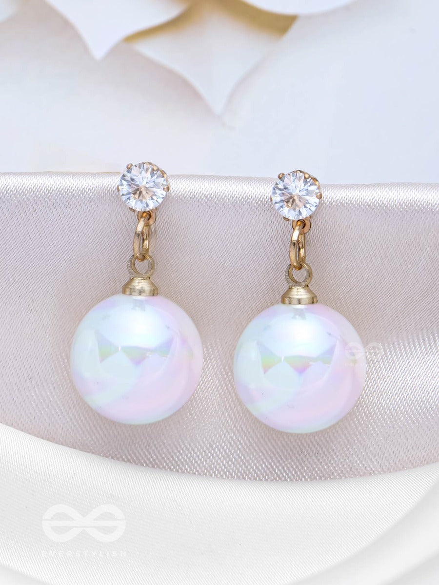 Pearly Moonshine - Golden Embellished Earrings