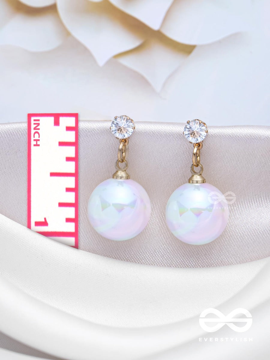 Pearly Moonshine - Golden Embellished Earrings