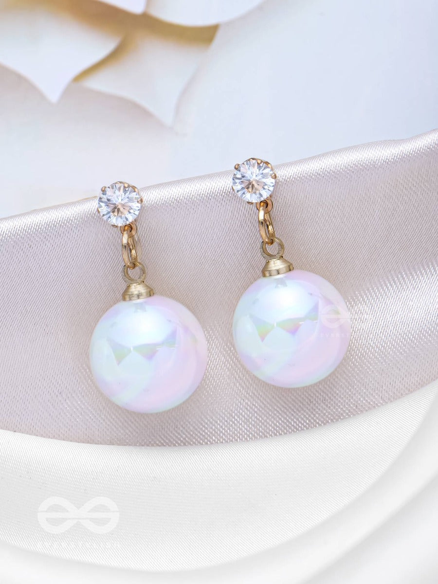 Pearly Moonshine - Golden Embellished Earrings