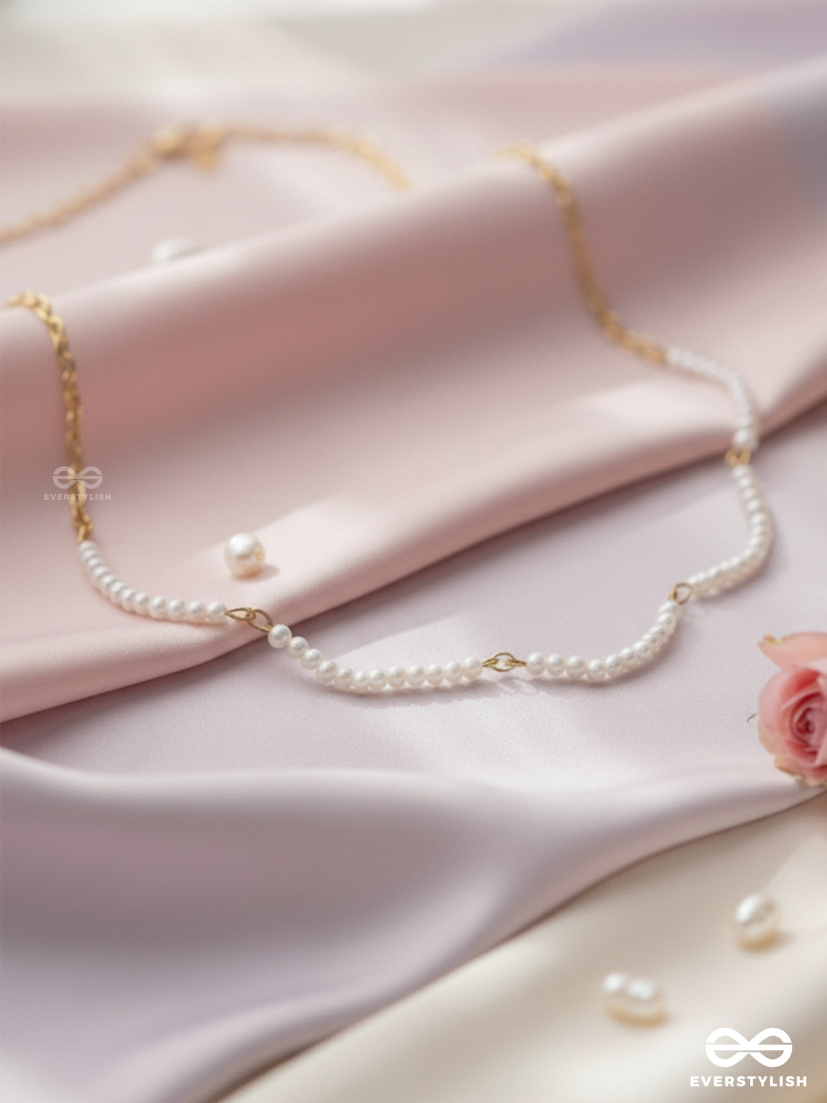 Pure Pearl Radiance - Casual Golden Neckpiece With Anti-Tarnish Coating