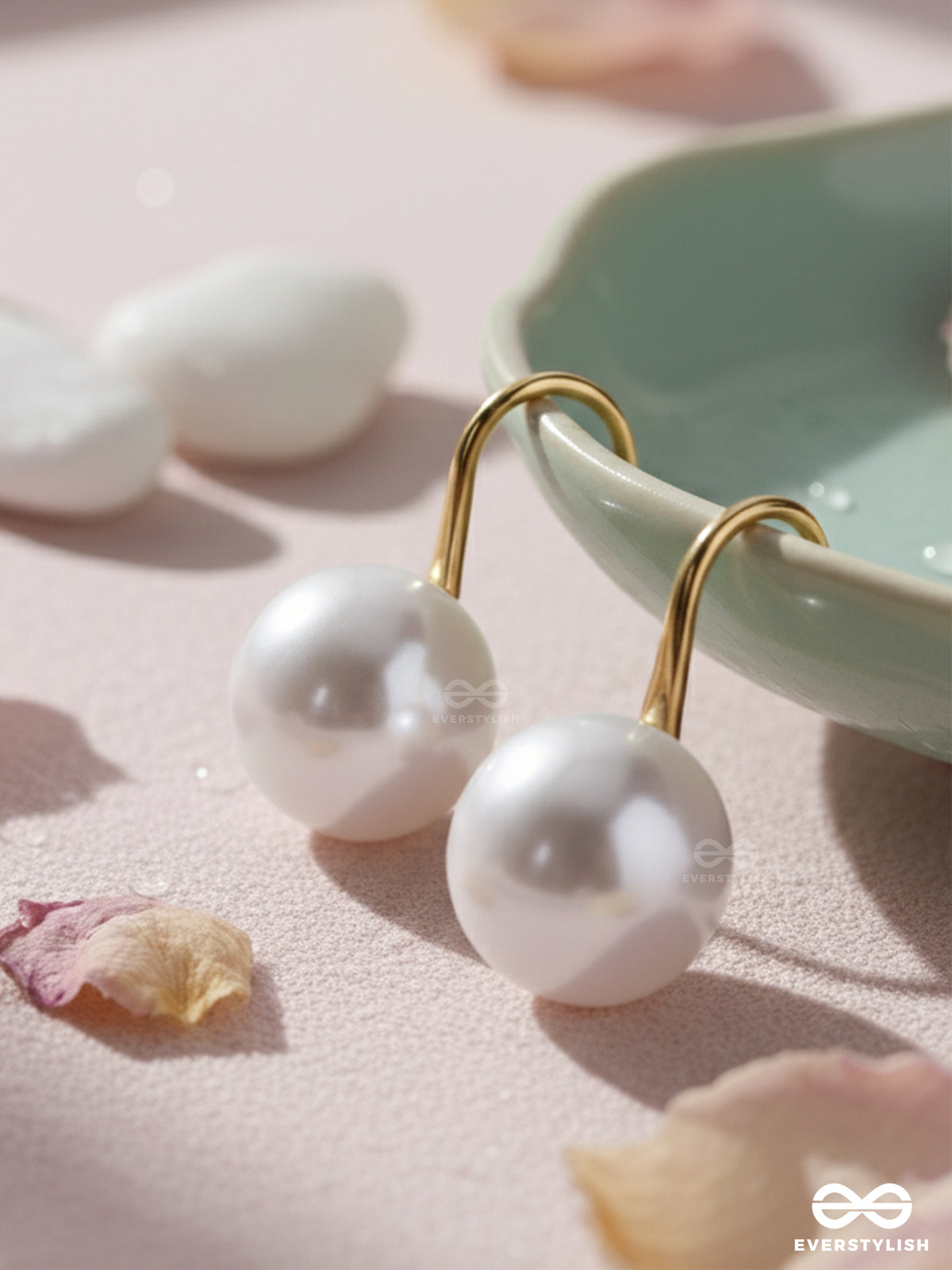 The Groovy Pearl - Golden Embellished Earrings