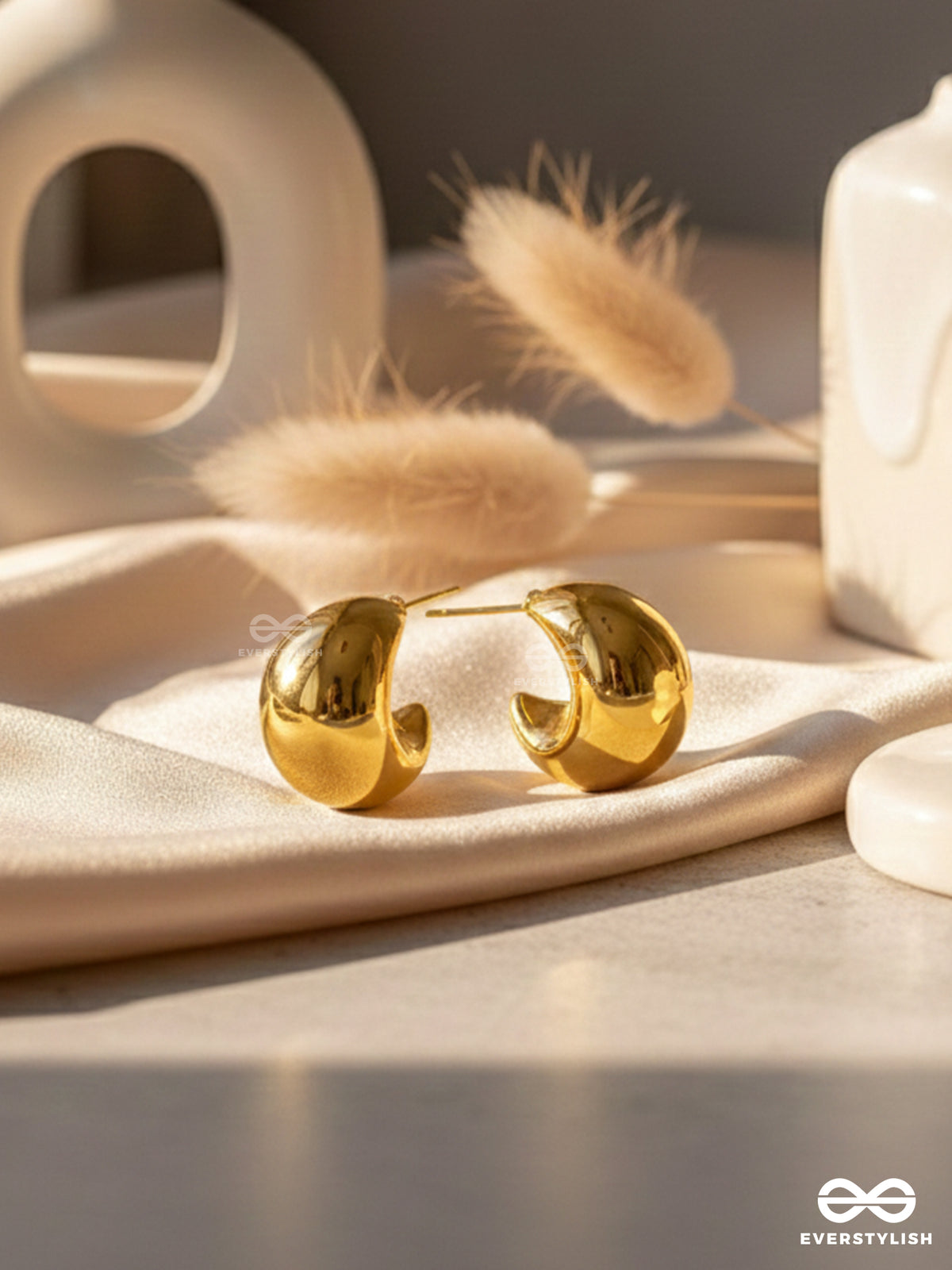 The Grandeur Drops - Golden Statement Earrings