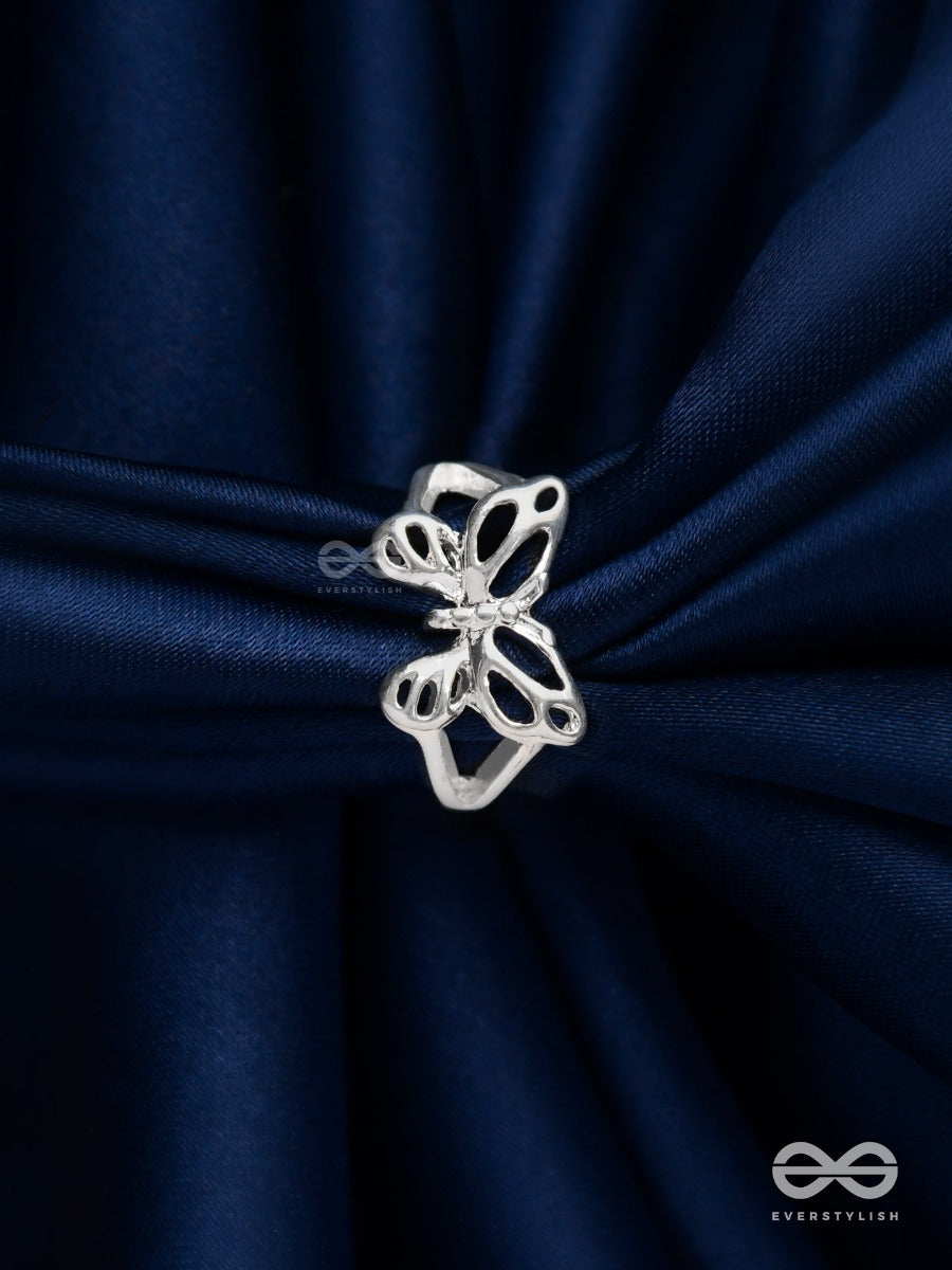 Nightshade Wings - Silver Ring