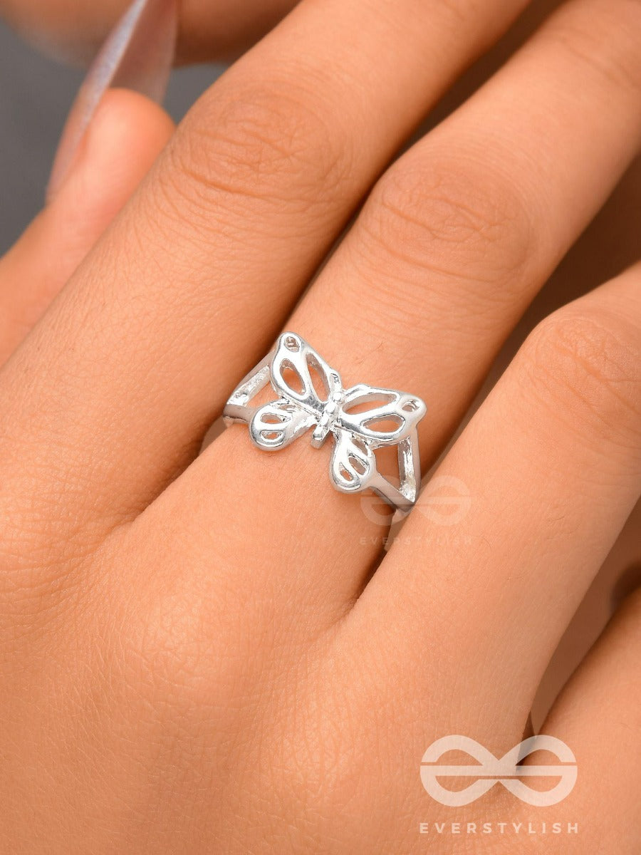 Nightshade Wings - Silver Ring