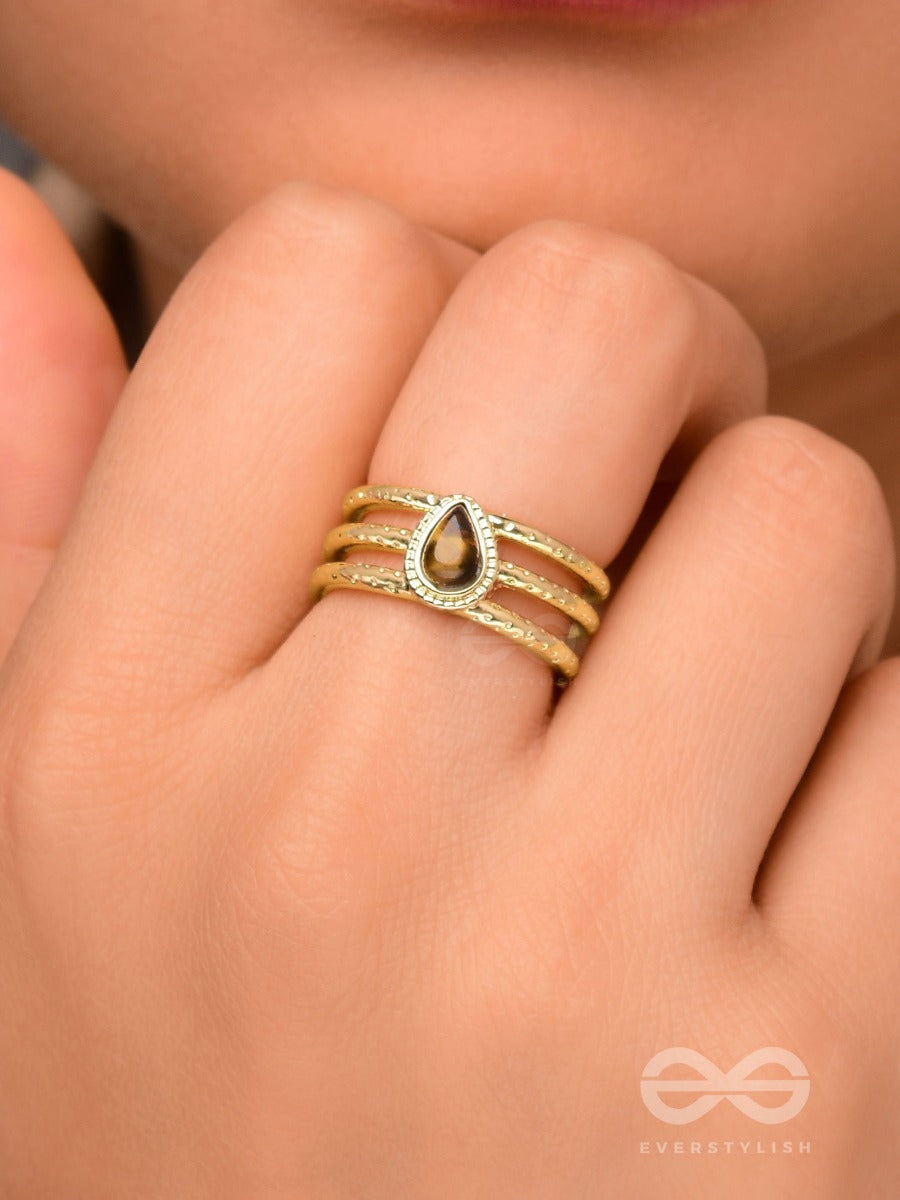 Gilded Mocha Elegance - Golden Beaded Ring