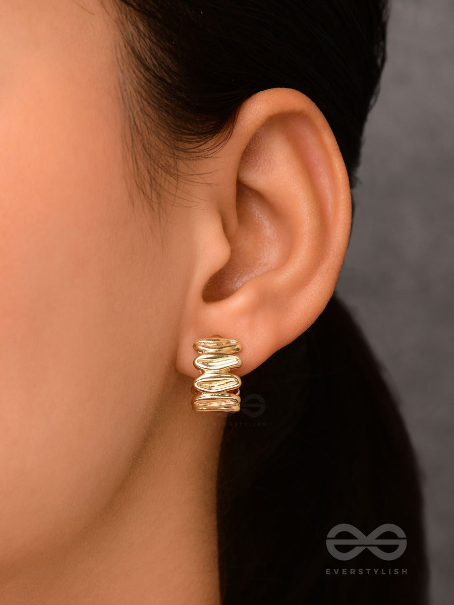 Miniature Seashells - Golden Earrings