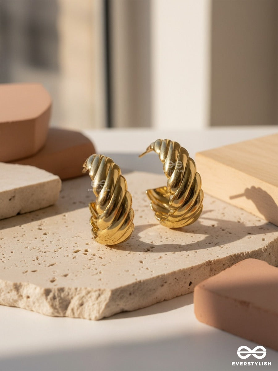 Jubilee Luster - Golden Earrings