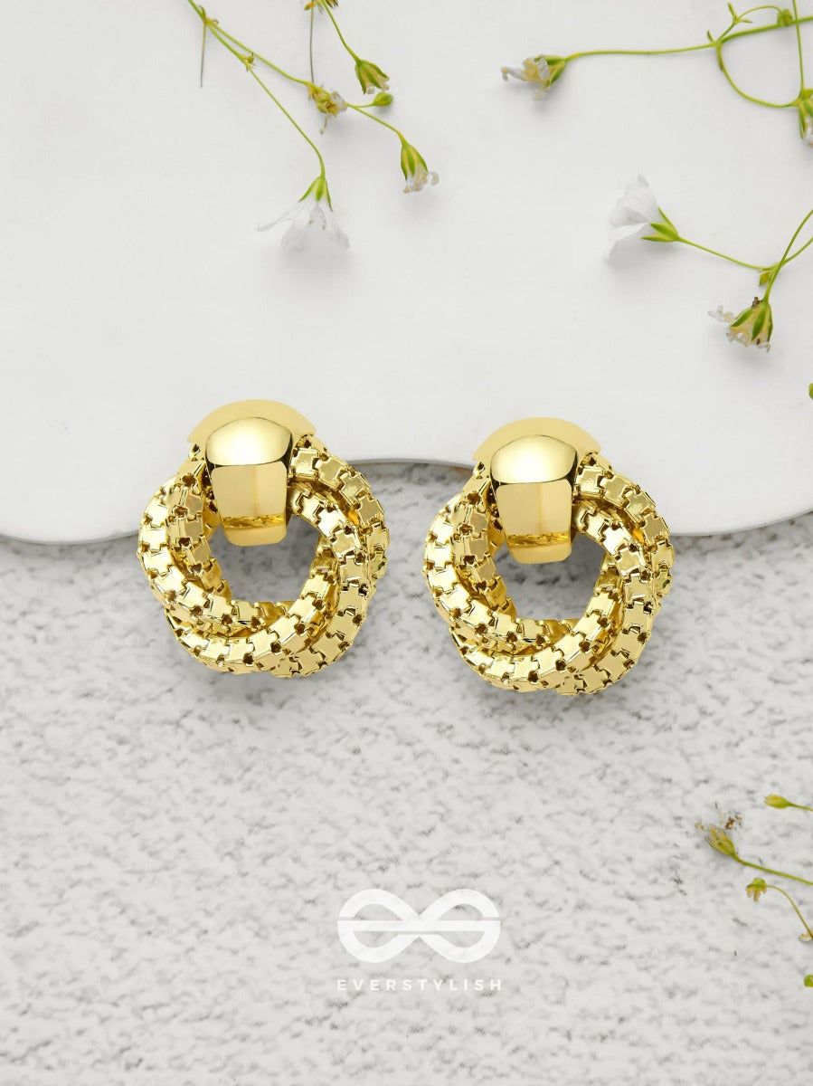 Tangled Radiance - Golden Stud Earrings