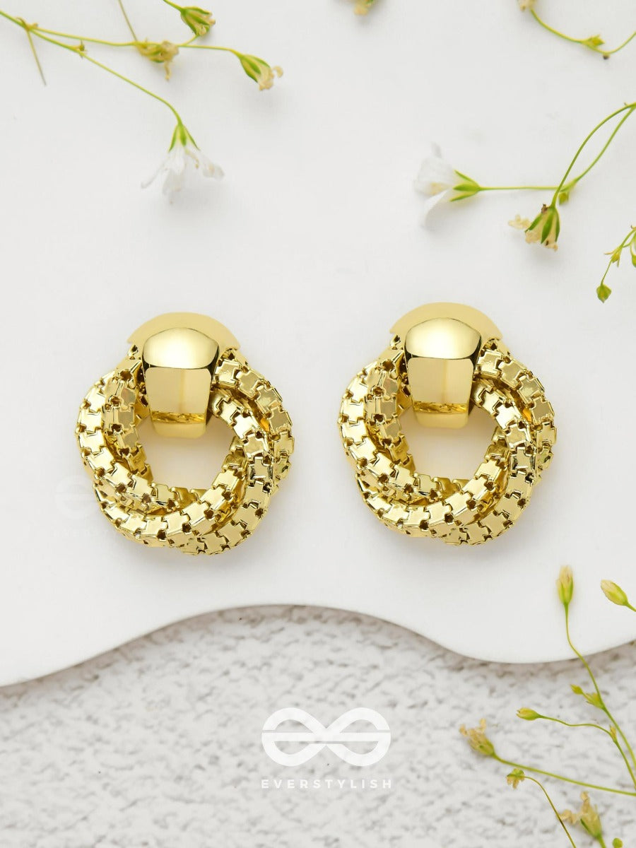 Tangled Radiance - Golden Stud Earrings