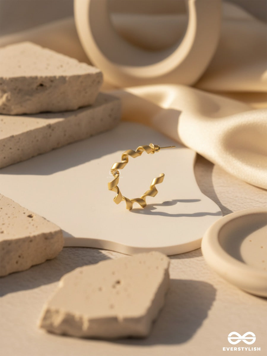 Twisted Curves - Golden Earrings