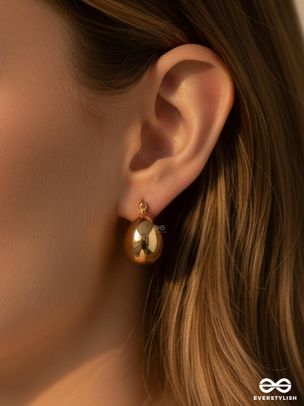 Power Gloss- 18K Gold Plated Anti-Tarnish Luxury Hoop Earrings
