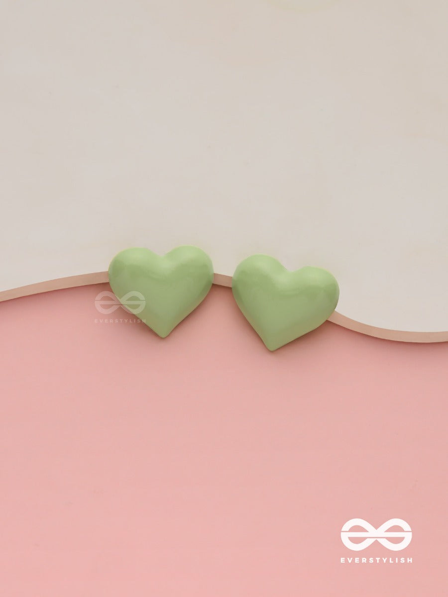 Lush Amour - Green Heart Shaped Studs