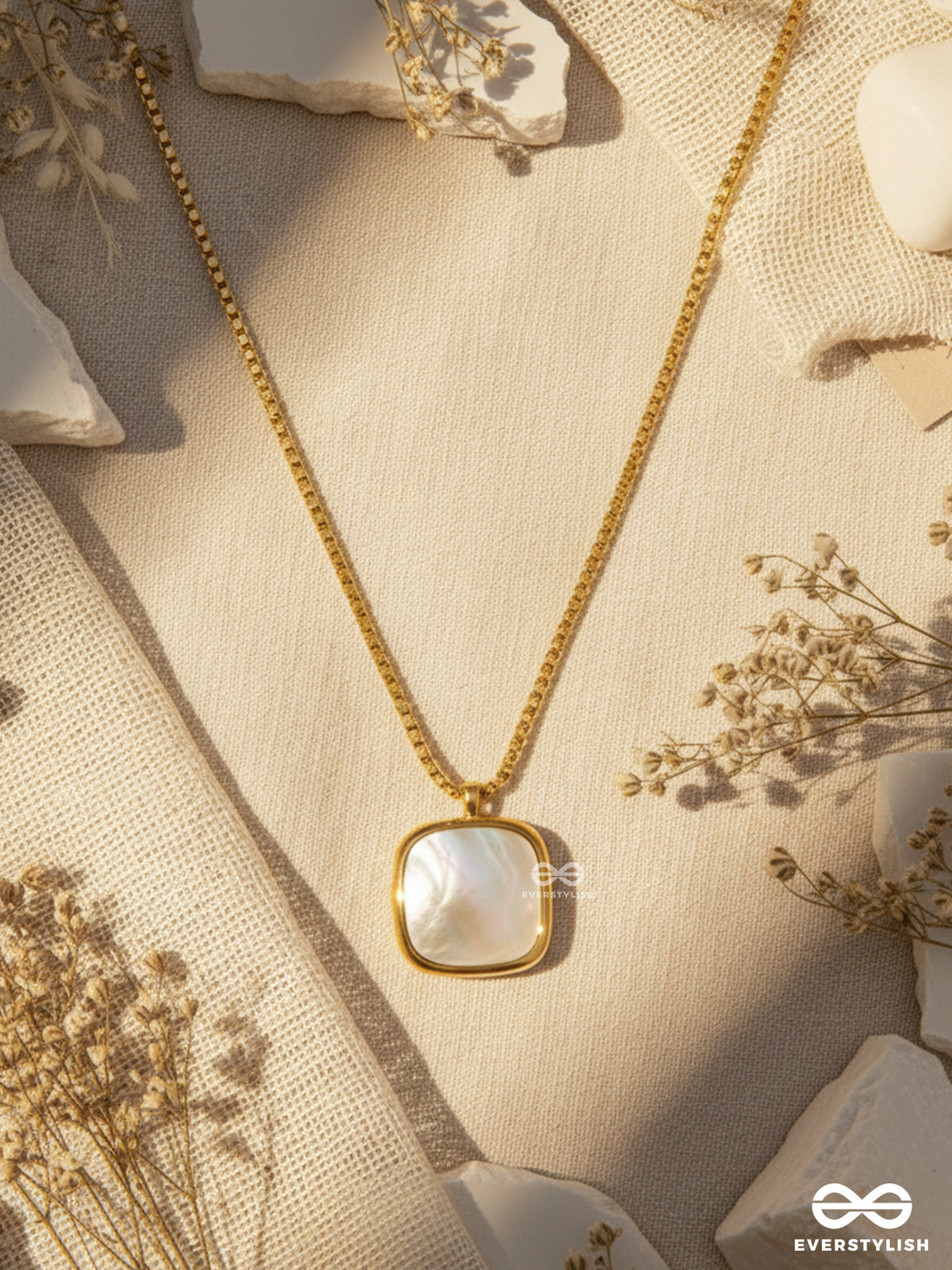 Soft Halo - Stainless Steel Anti-Tarnish Holographic Stone Pendant Necklace