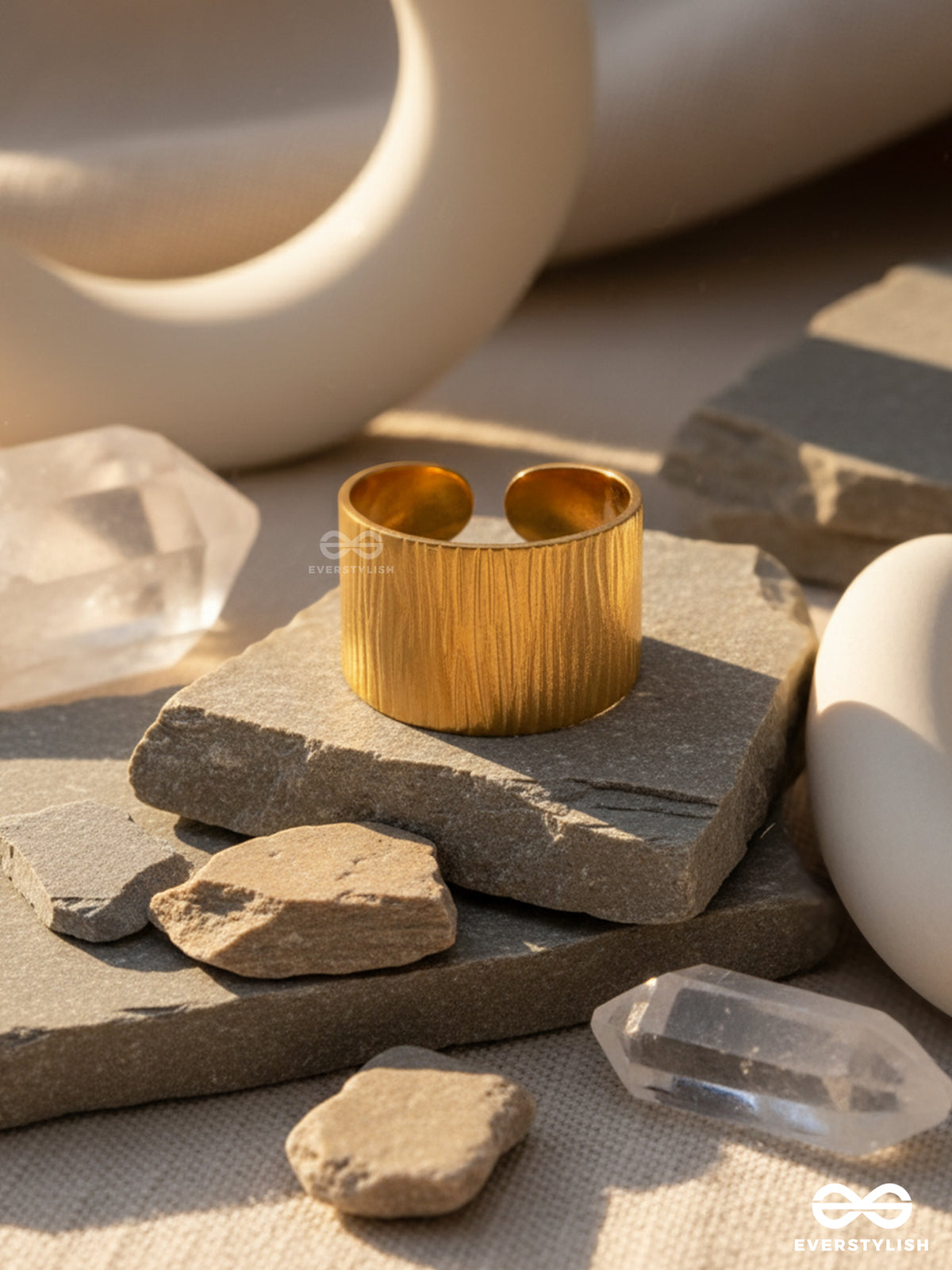 Daydream - Textured Statement Stainless Steel Anti-Tarnish Ring