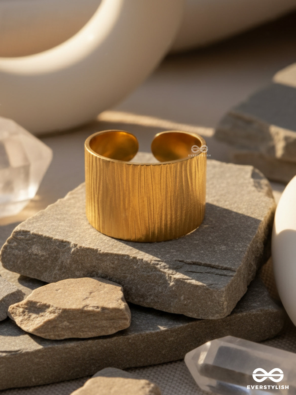 Daydream - Textured Statement Stainless Steel Anti-Tarnish Ring