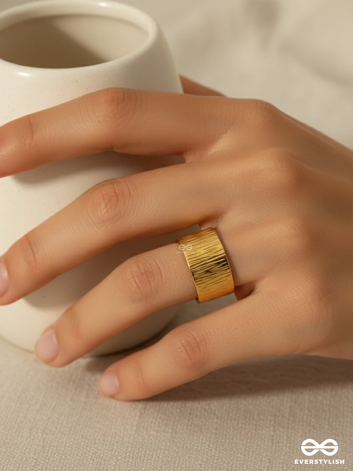 Daydream - Textured Statement Stainless Steel Anti-Tarnish Ring