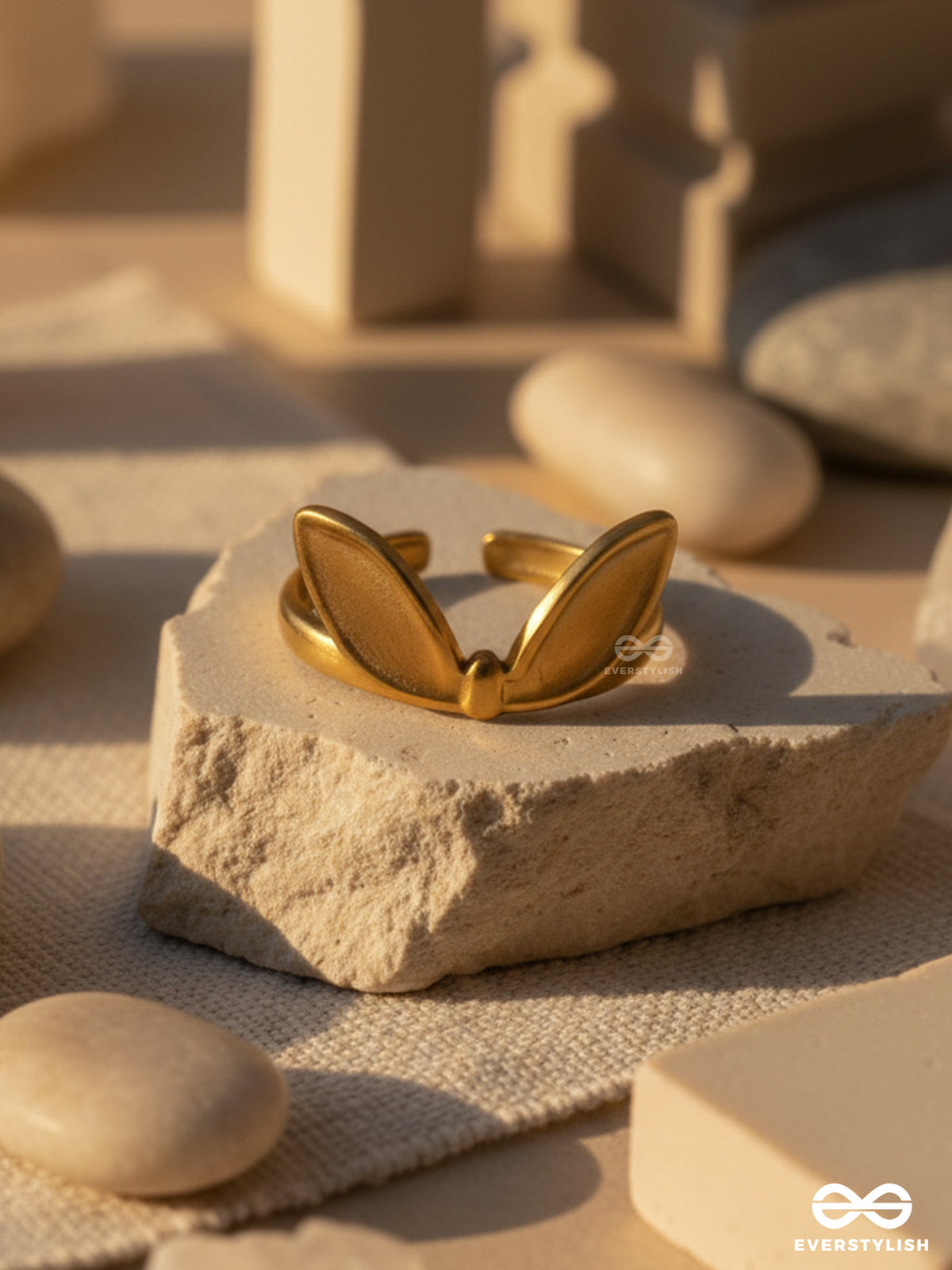 Golden Bowtie - Stainless Steel Anti-Tarnish Ring