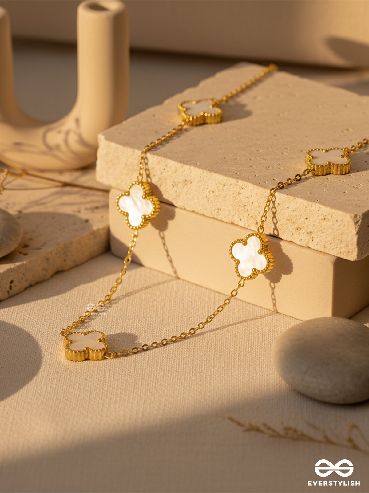 Golden White Clover - Stainless Steel Necklace
