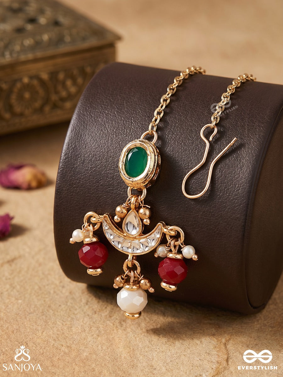 Anuprita - Divinely Adorned - Traditional Kundan Maangtika With Pearl And Beads
