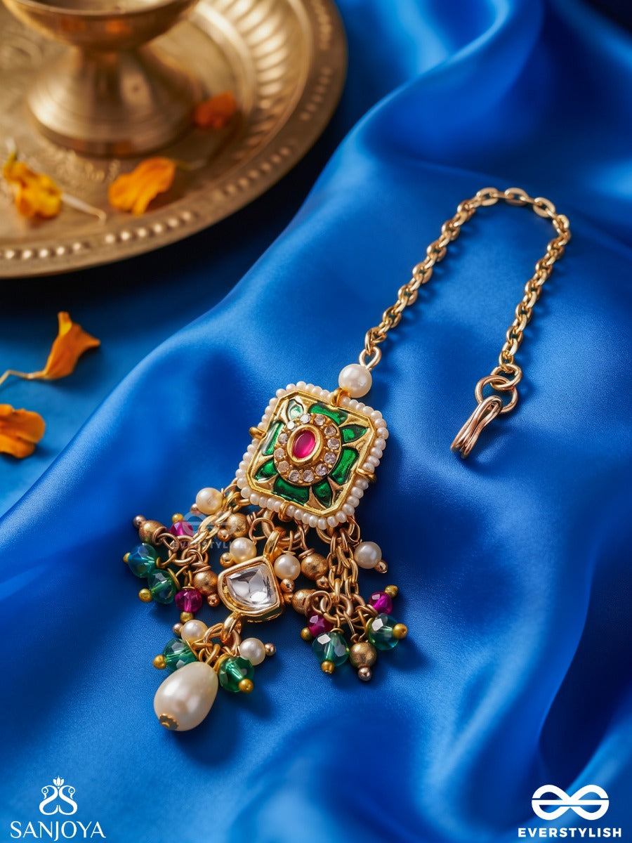 Raniraga - Queen's Melody- Exquisite Kundan Maangtika With Floral Enamel Work, Beads And Pearls