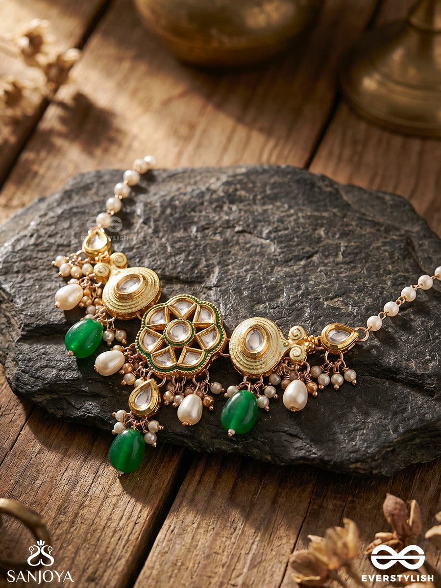 Taralya - Gentle Radiance- Minimal Kundan Neckpiece With Green Drops And Pearls