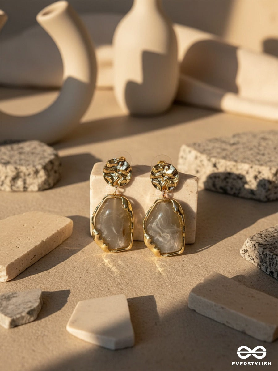 Earthen Luxe- Raw Edge Design With Smoky Marble Stone