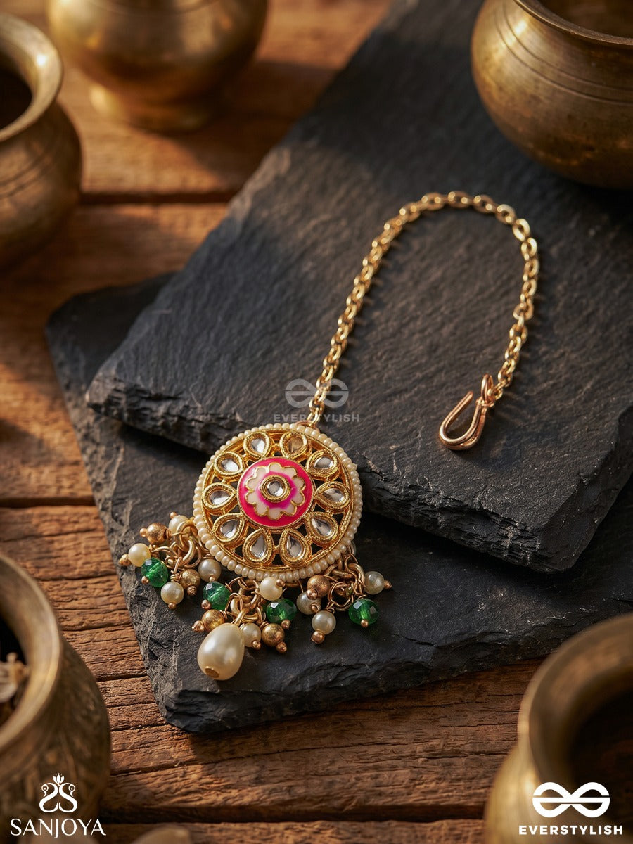 Varnamohini - Enchanting Colours - Ornate Maangtika With Detailed Pendant And Dangling Elements