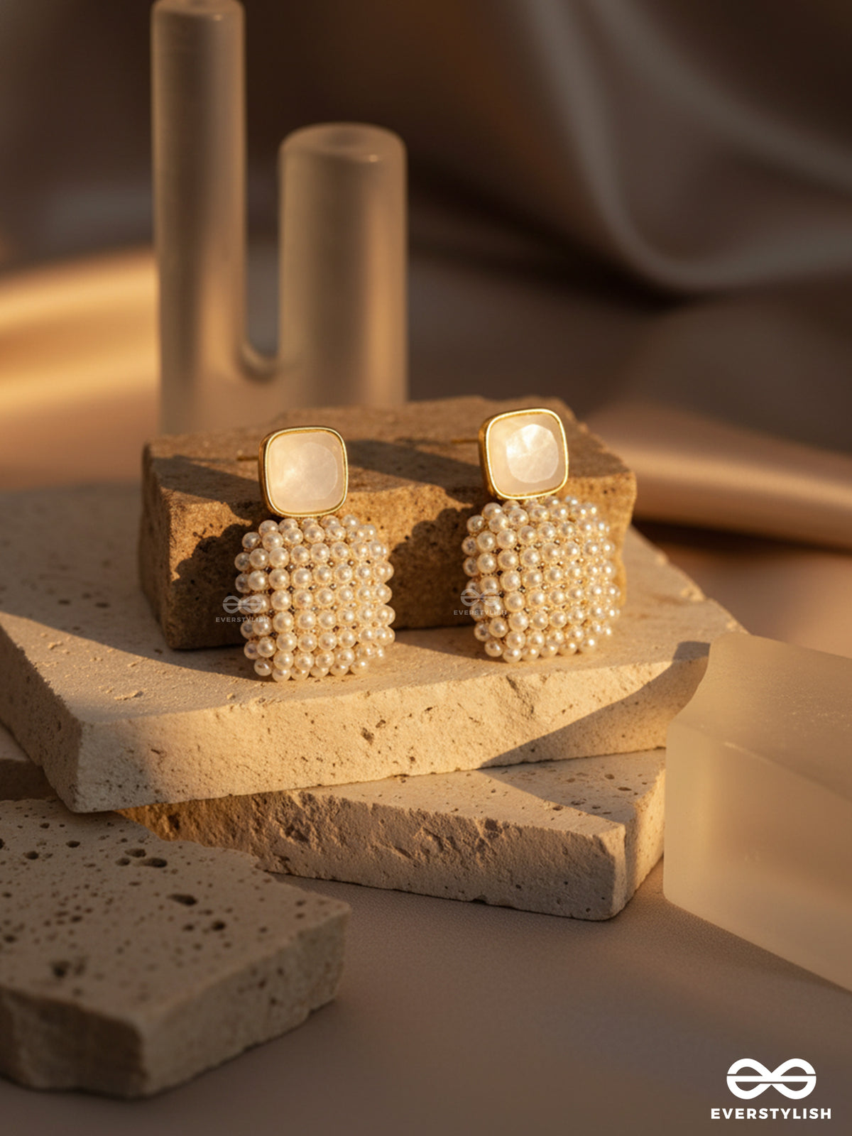 Pearl Mosaic - Structured Beaded Square Earrings