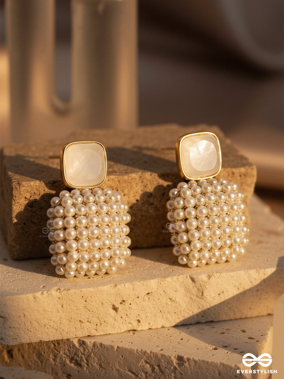 Pearl Mosaic - Structured Beaded Square Earrings