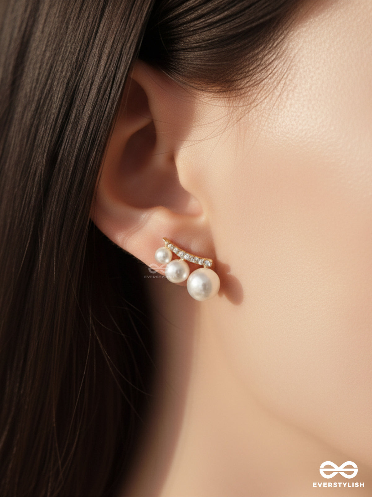 Pearl Glint Bar - Refined Pearl & Crystal Stud Earrings