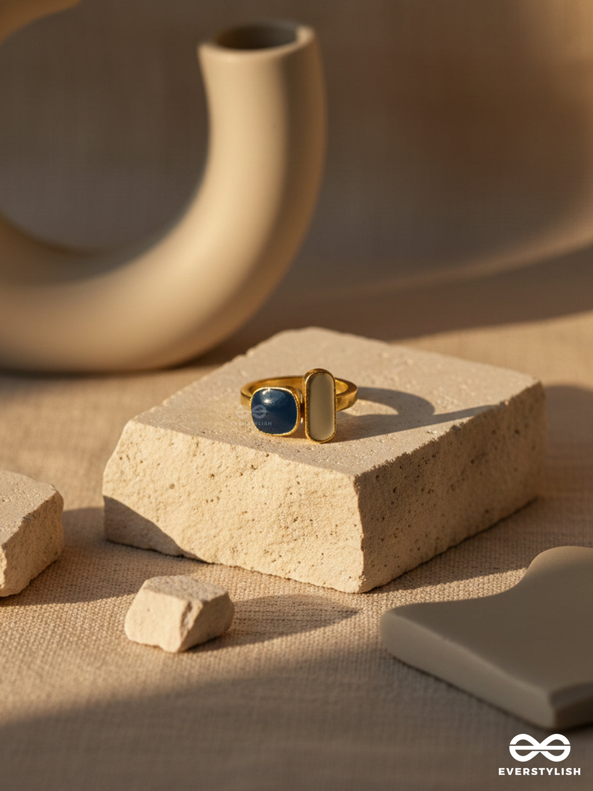 Eclipse - Contrast Stone Adjustable Ring