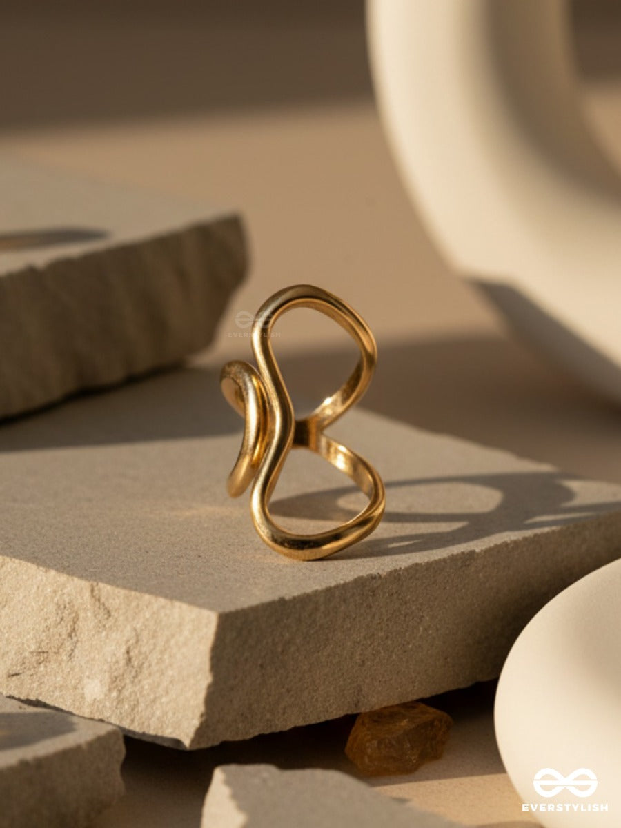 Sugar Loop - Sculpted Statement Ring