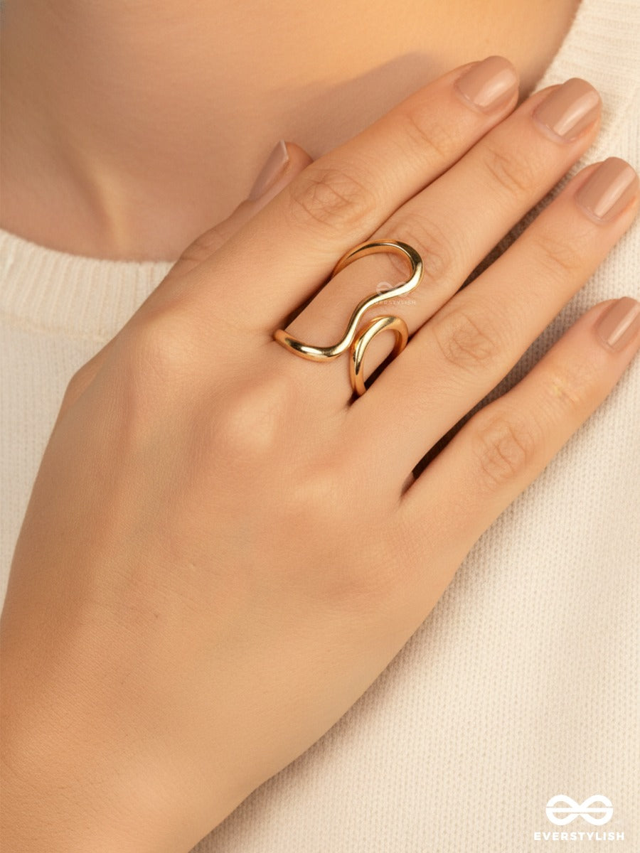 Sugar Loop - Sculpted Statement Ring