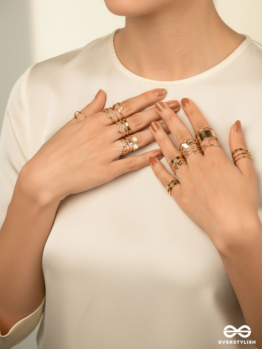 Loop Studio - Minimal Golden Rings Set