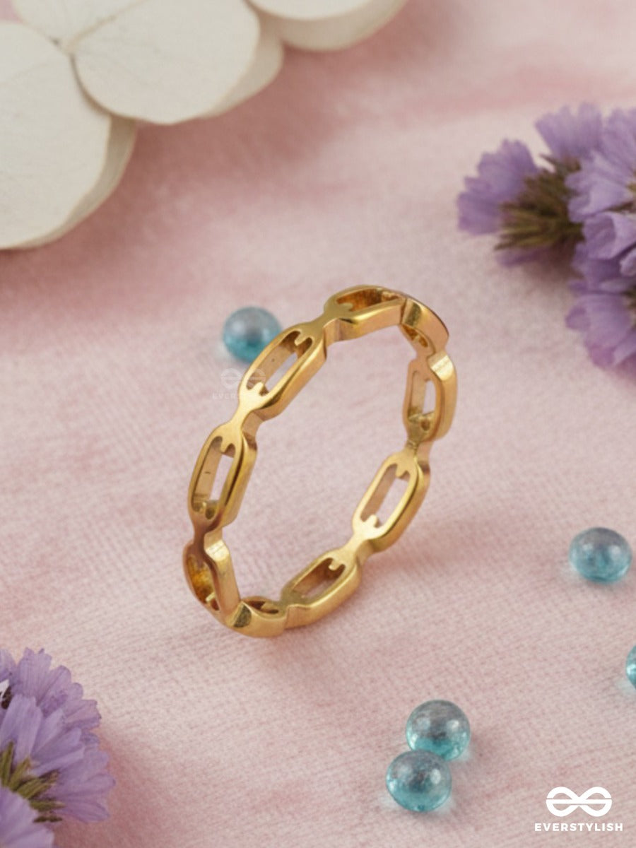 Link Theory - Modern Gold Ring