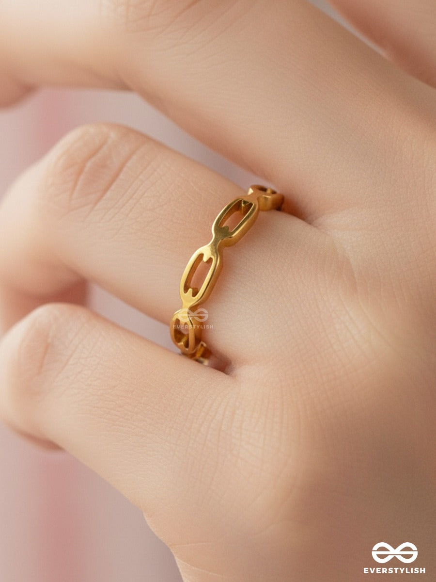 Link Theory - Modern Gold Ring