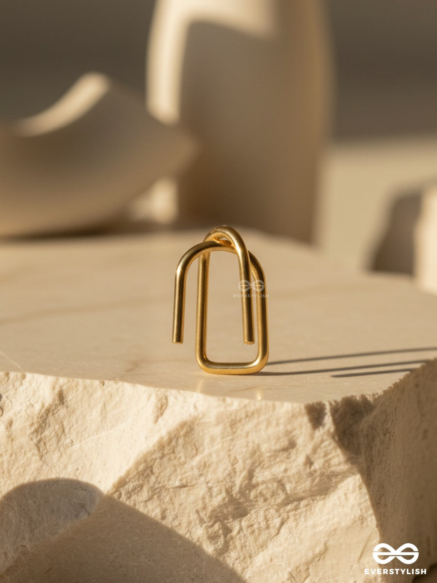 Paperlink - Contemporary Gold Ear Cuff