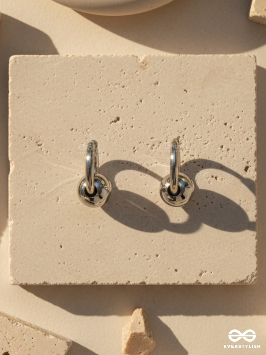 Silver Nod - Soft Curved Hoops With Round Detail