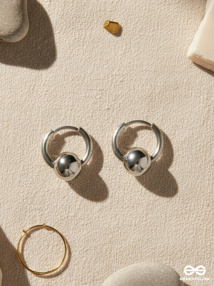 Silver Nod - Soft Curved Hoops With Round Detail