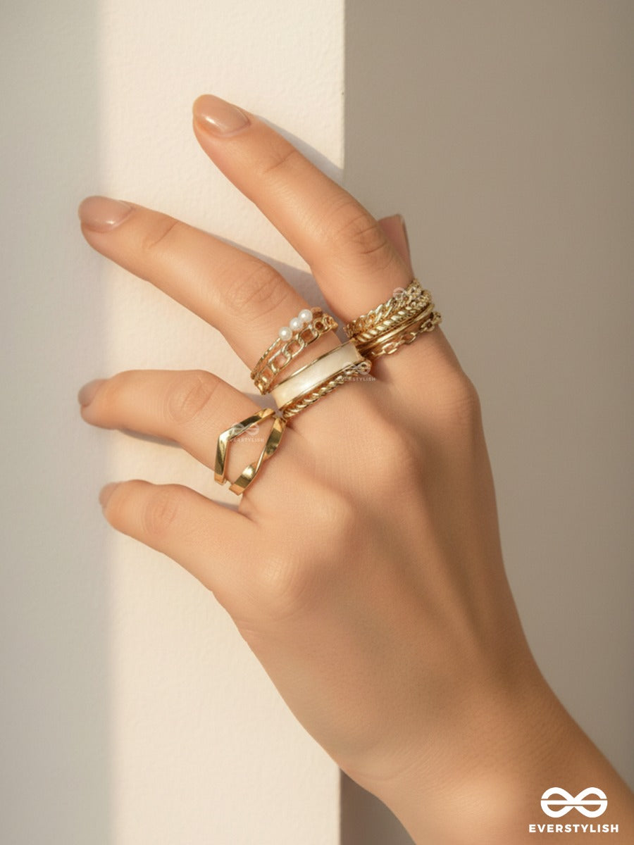 The Pretty Stack - Gold Ring Set