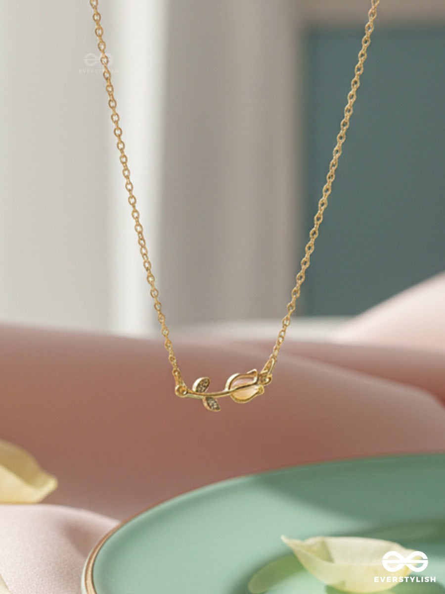 Rose Thread - Soft Everyday Necklace